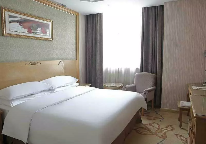 Vienna Hotel Suzhou Luokou Metro Station