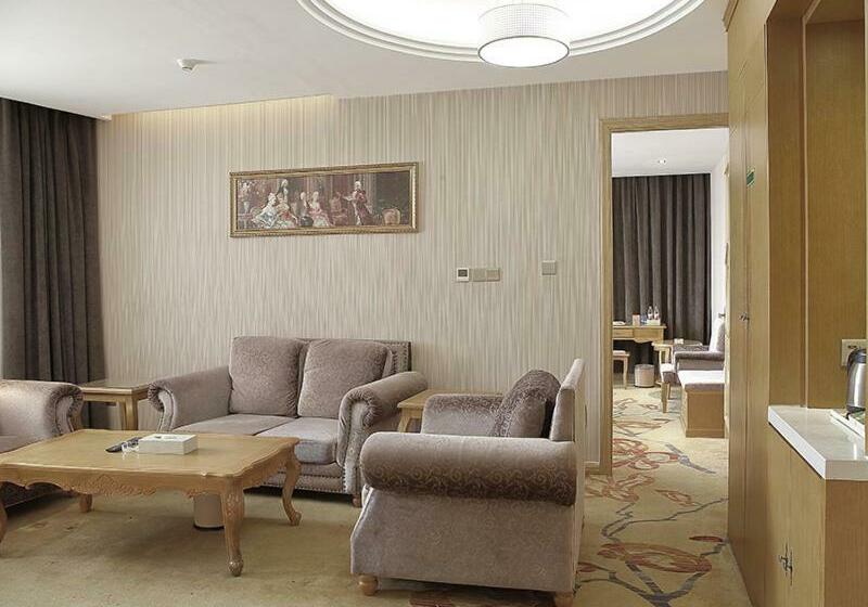 Vienna Hotel Suzhou Luokou Metro Station