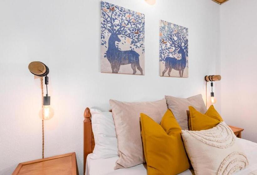 ユースホステル Rifugio Escursionistico La Ruà