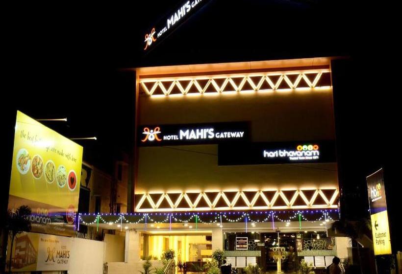 ホテル Mahis Gateway