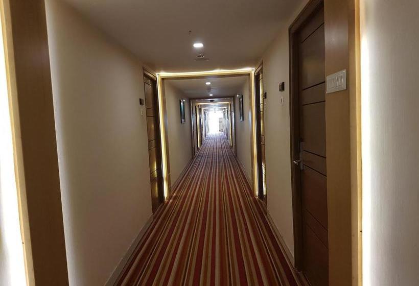 ホテル Mahis Gateway