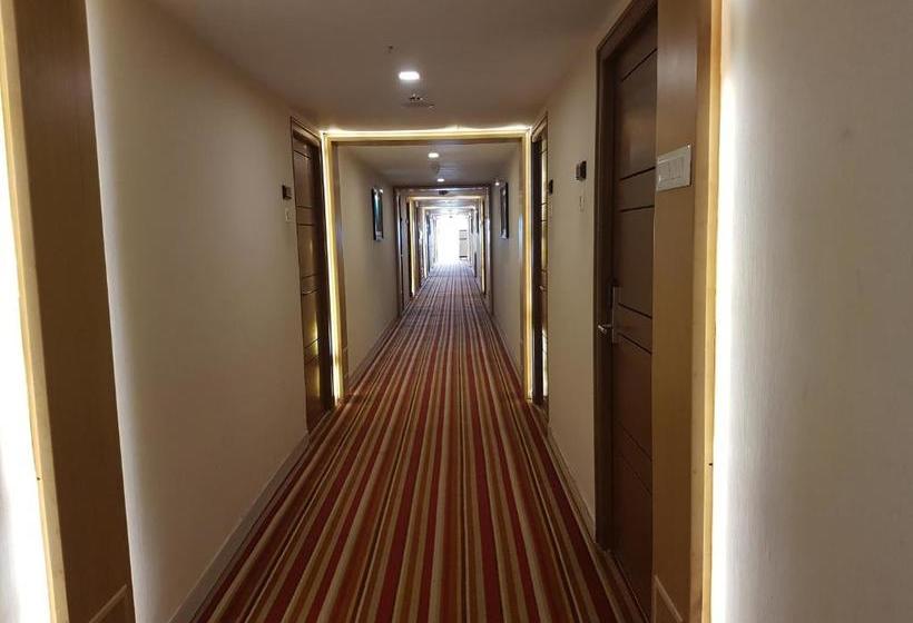 ホテル Mahis Gateway