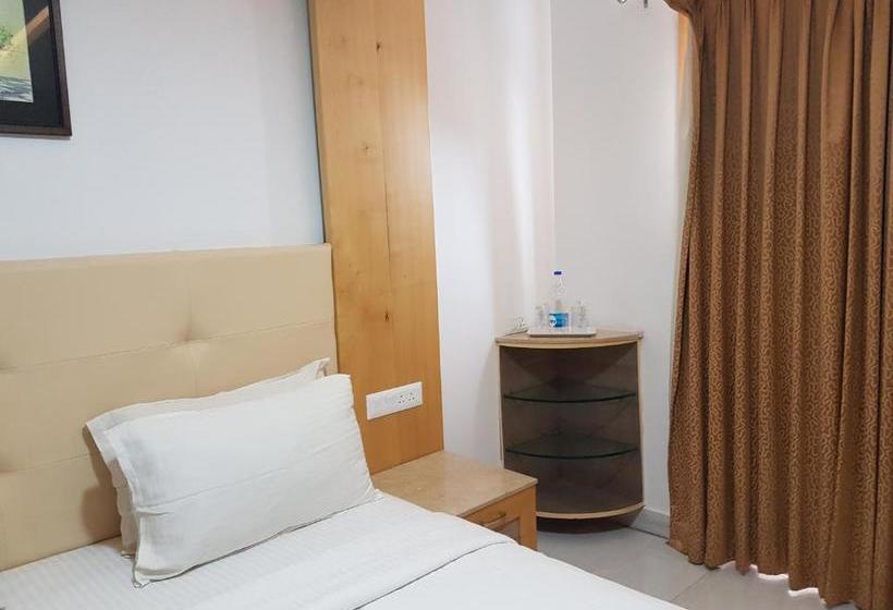 ホテル Mahis Gateway