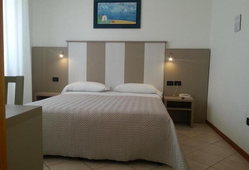 Отель Risorgimento Albergo Bar