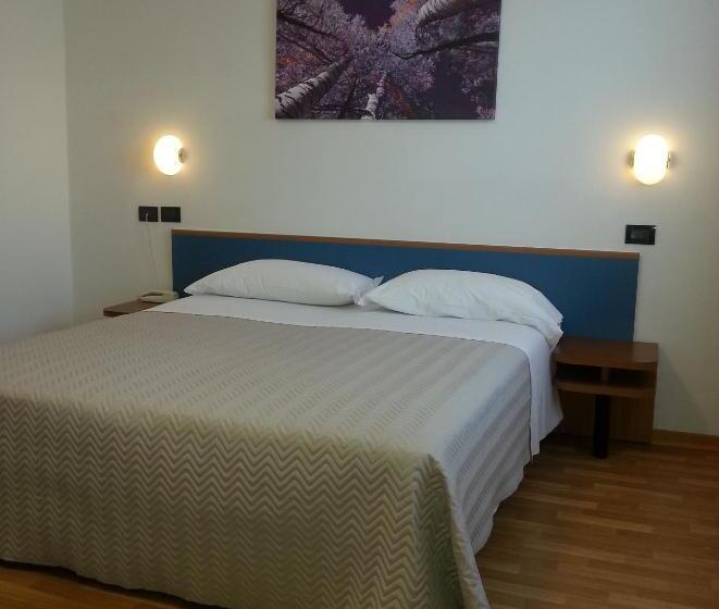 Отель Risorgimento Albergo Bar