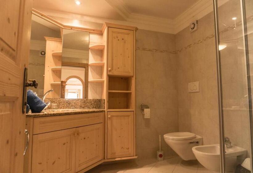 住宿加早餐  Apartments Ciastel