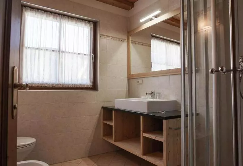 تختخواب و صبحانه Apartments Ciastel