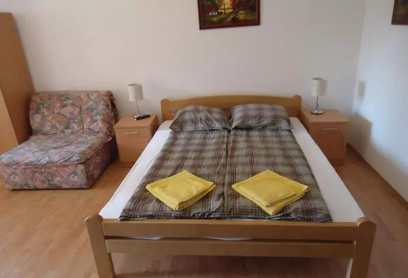 تختخواب و صبحانه Prenoćište Vila Stara Breza