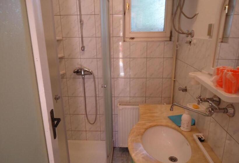 تختخواب و صبحانه Prenoćište Vila Stara Breza