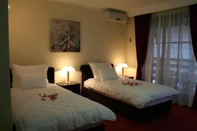 تختخواب و صبحانه Vila Prica