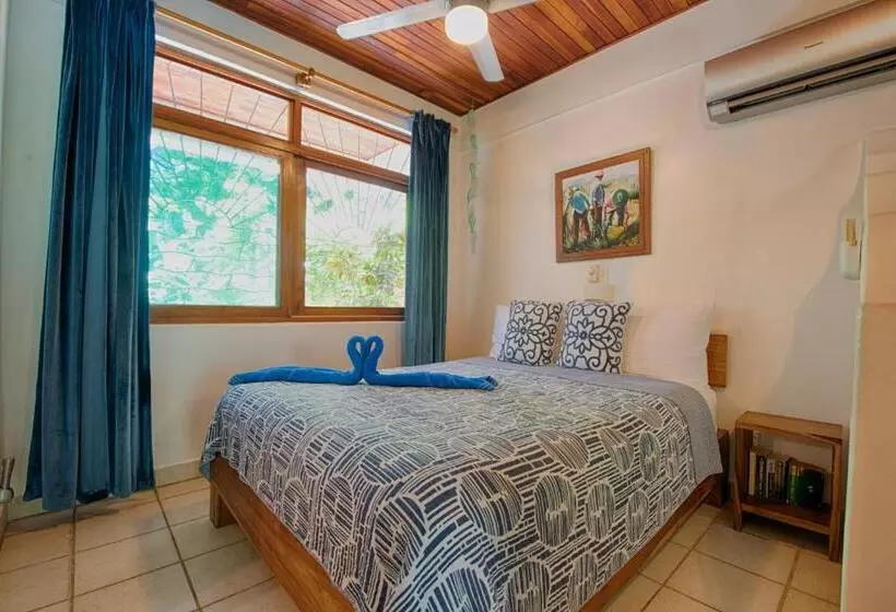 Casa Sueca Hotel   At The Beach