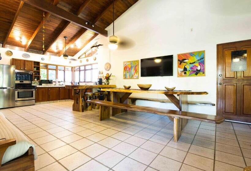 Casa Sueca Hotel At The Beach