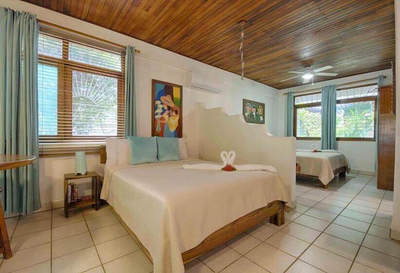 Casa Sueca Hotel At The Beach