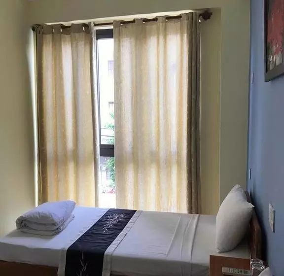 Hoa Binh Hostel