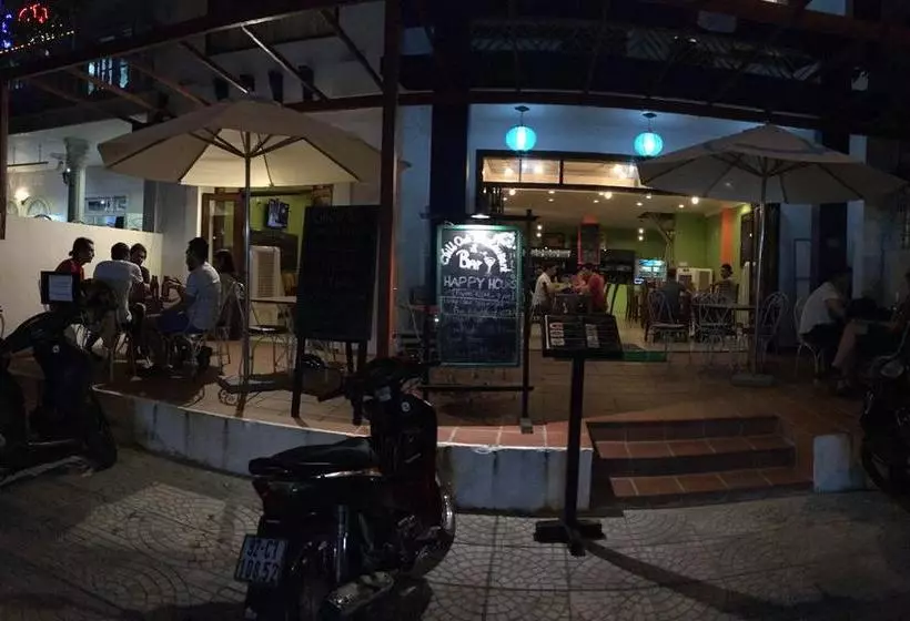 Hoa Binh Hostel