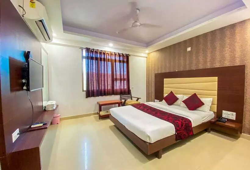 Hotel Gomti