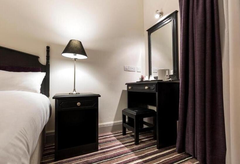 בית מלון כפרי Ivy Tower