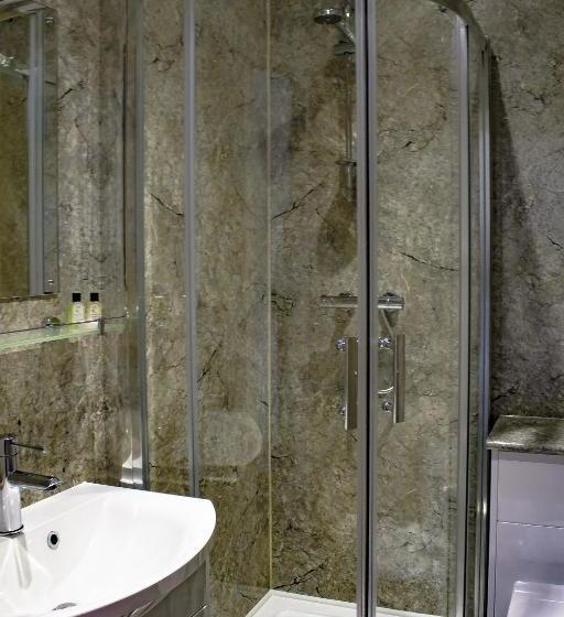 בית מלון כפרי King Alfred