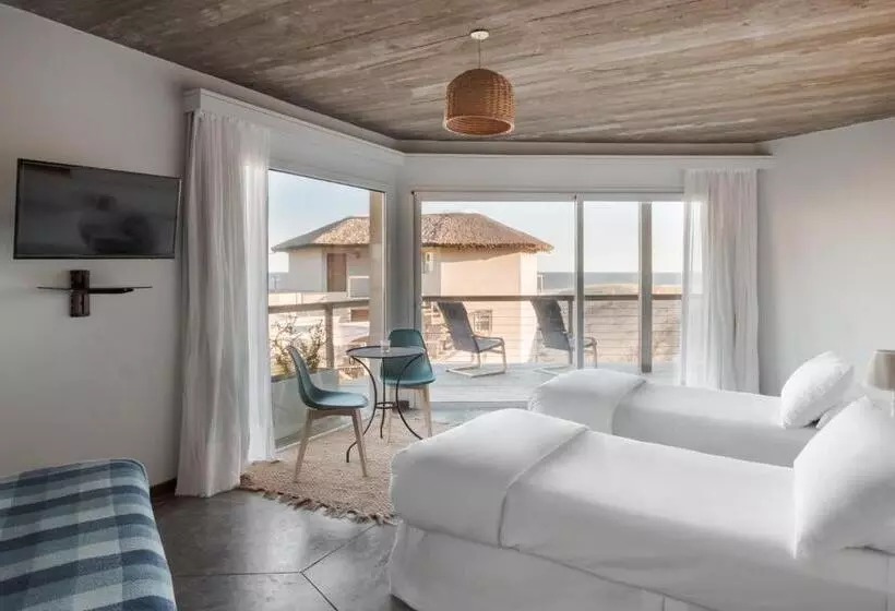 Maradentro Apart Hotel & Suites
