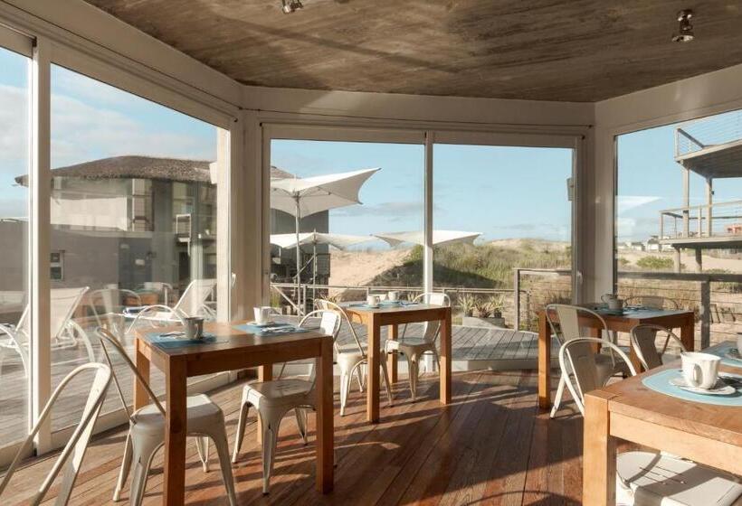 Maradentro Apart Hotel & Suites