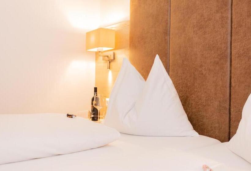 فندق Schmittental Pension Self Check In