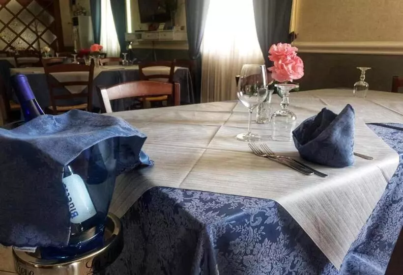 هتل Ristorante L'avvenire