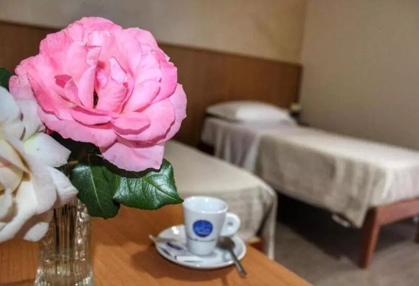 هتل Ristorante L'avvenire
