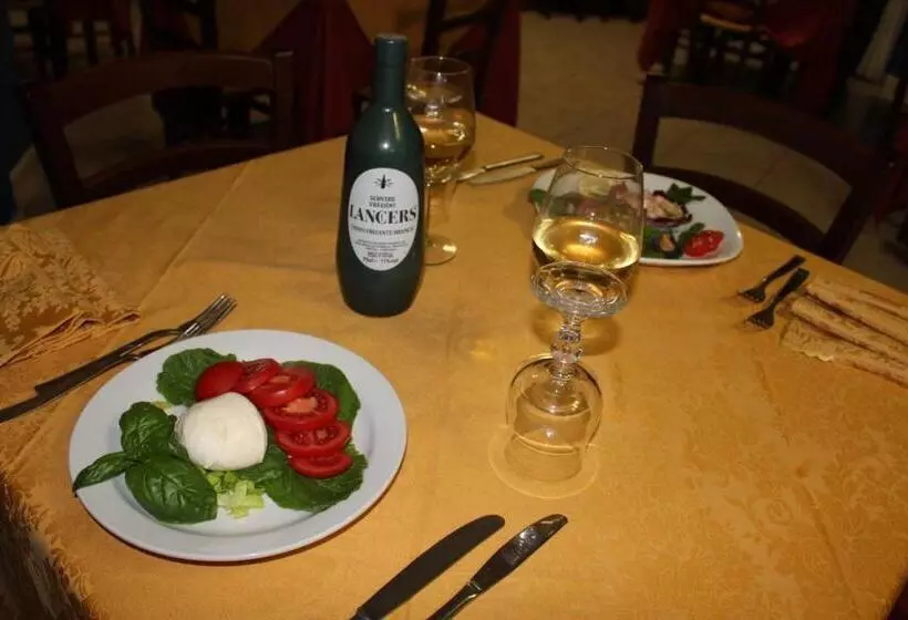 هتل Ristorante L'avvenire