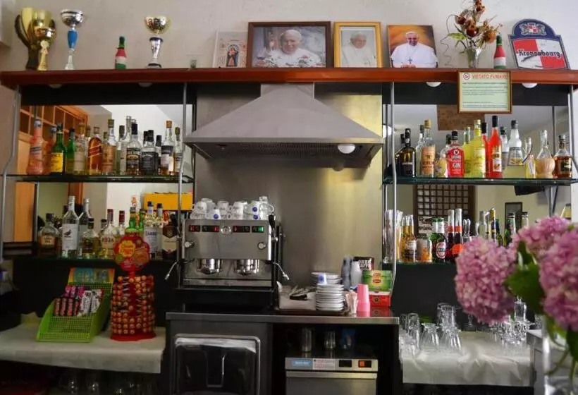 هتل Ristorante L'avvenire