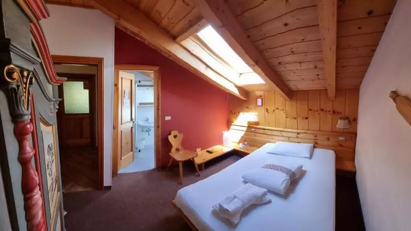 Hotelli Villa Ruggero Wine