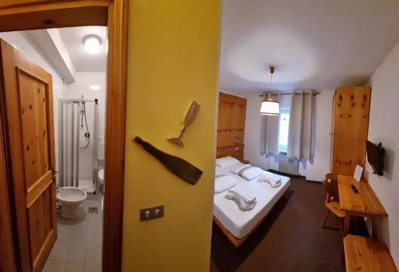 Hotelli Villa Ruggero Wine