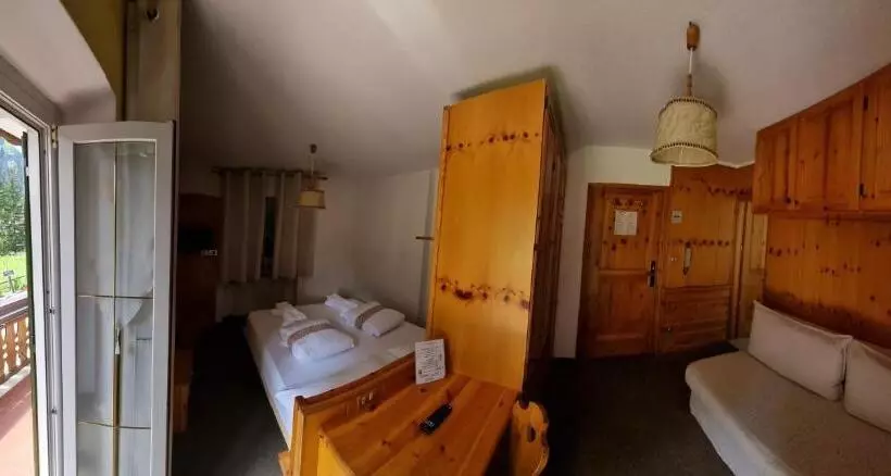 Hotelli Villa Ruggero Wine