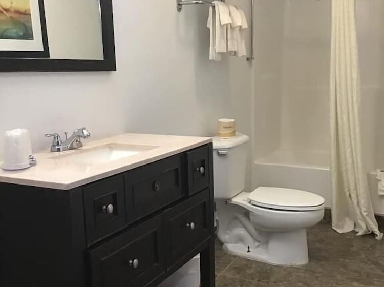 모텔 Budget Inn & Suites