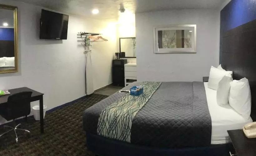 Motelli Budget Inn & Suites