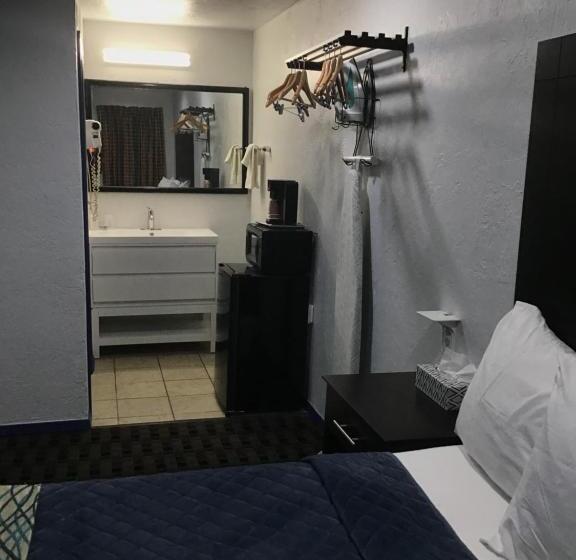 모텔 Budget Inn & Suites