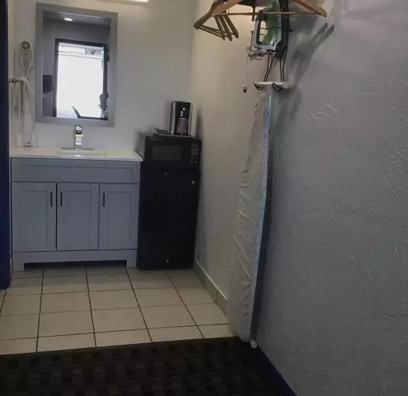 Motelli Budget Inn & Suites