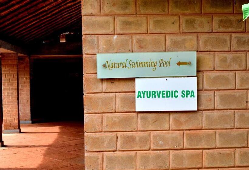 منتجع Our Native Village