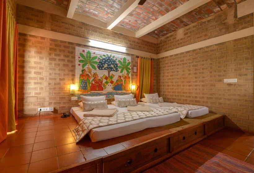 منتجع Our Native Village