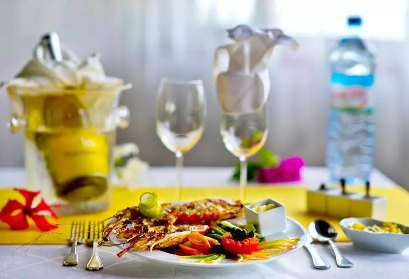 استراحتگاه Samaria Lodge