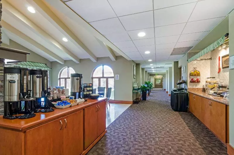 Unity Hotel And Conference Ctr, Ascend Hotel Collection