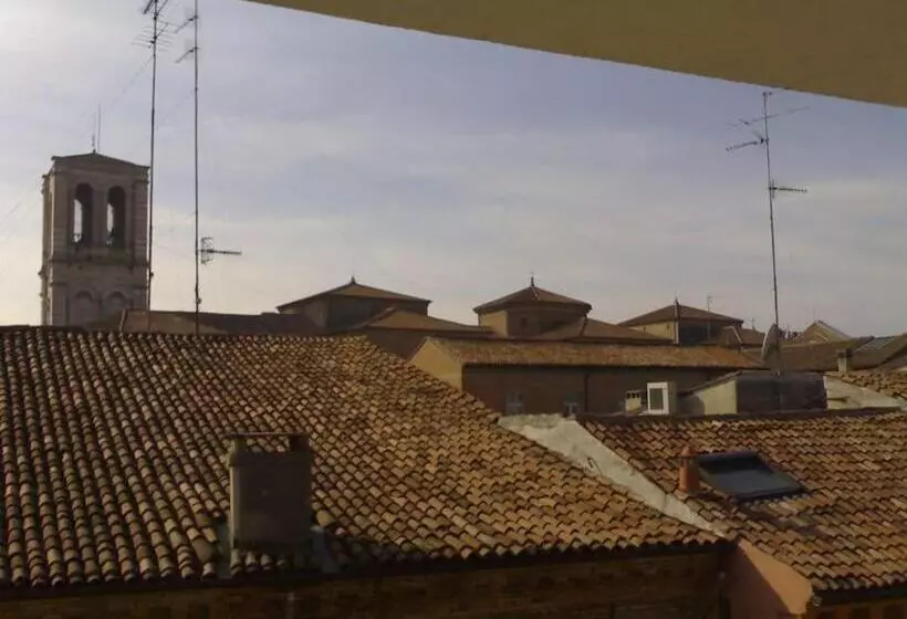 تختخواب و صبحانه Locanda Borgonuovo