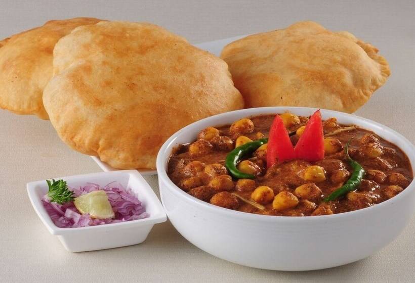 Hotel Fabexpress Red Apple