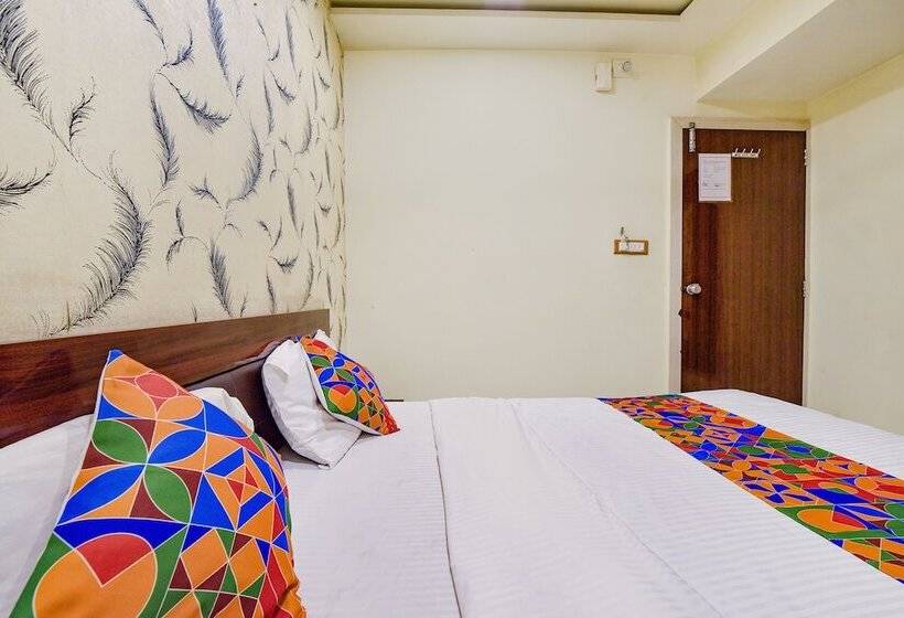 Hotel Fabexpress Red Apple