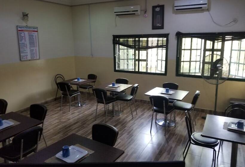 هتل Ragaray Executive Suites