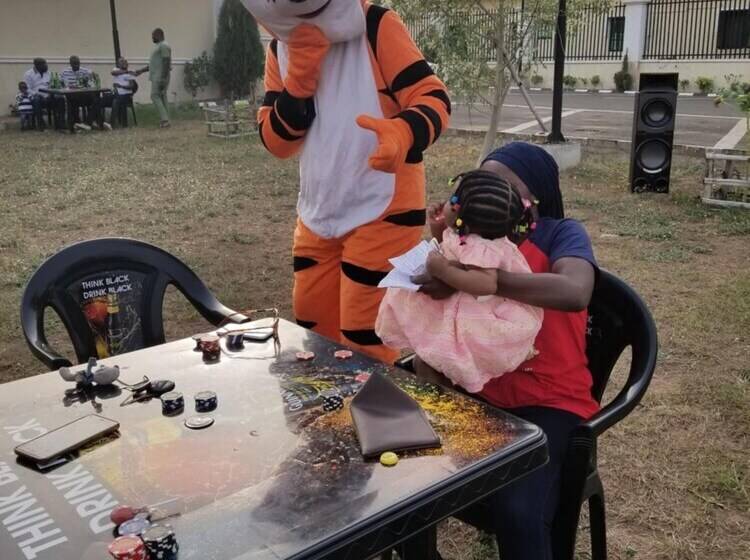 هتل Ragaray Executive Suites