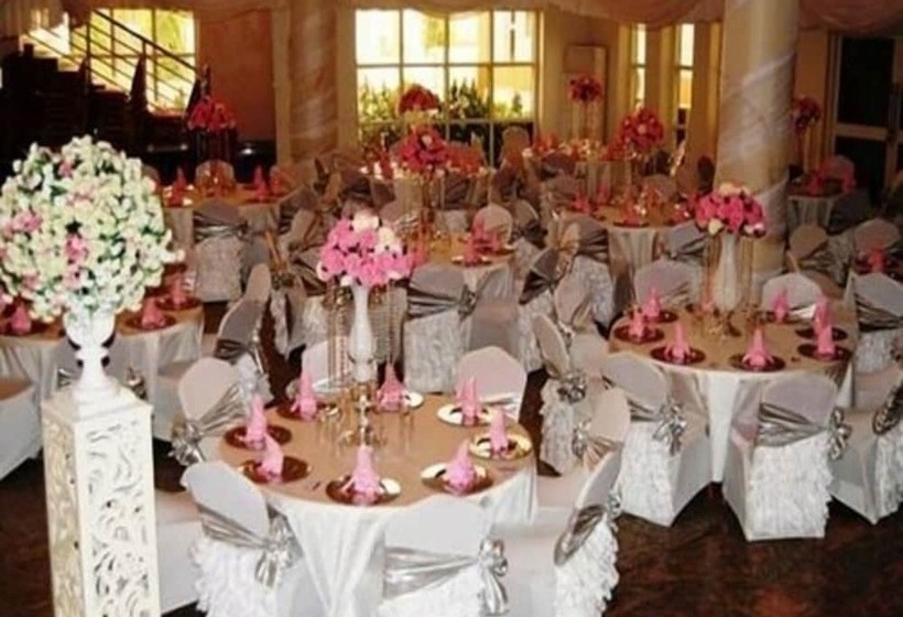 هتل Royal Choice Inn