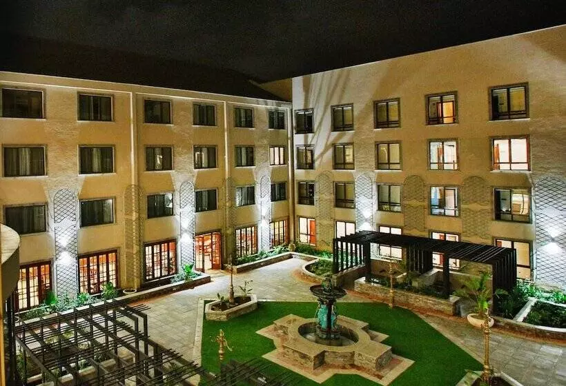 ホテル Sarova Woodlands