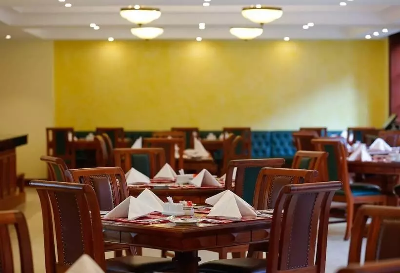 ホテル Sarova Woodlands