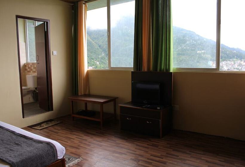 فندق The Hill Castle