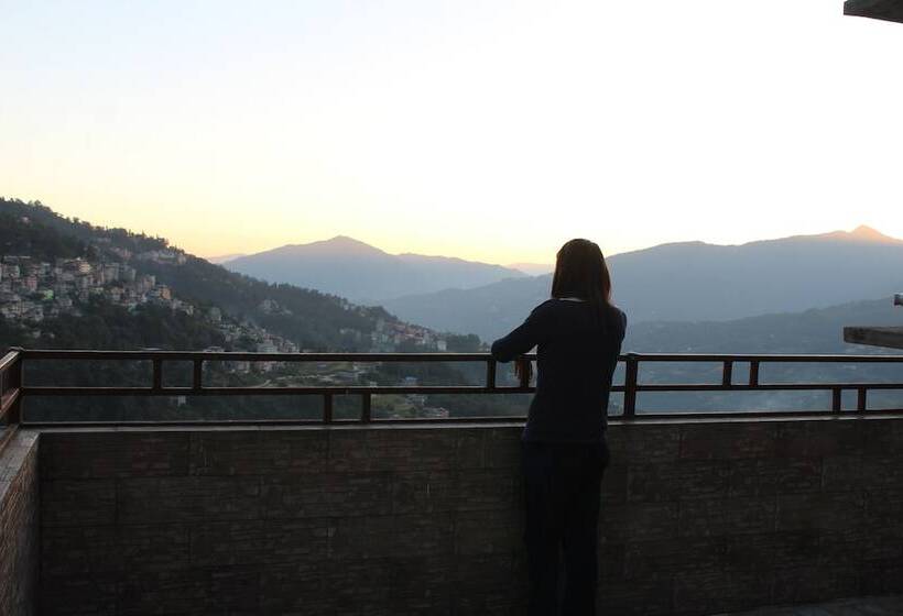 فندق The Hill Castle